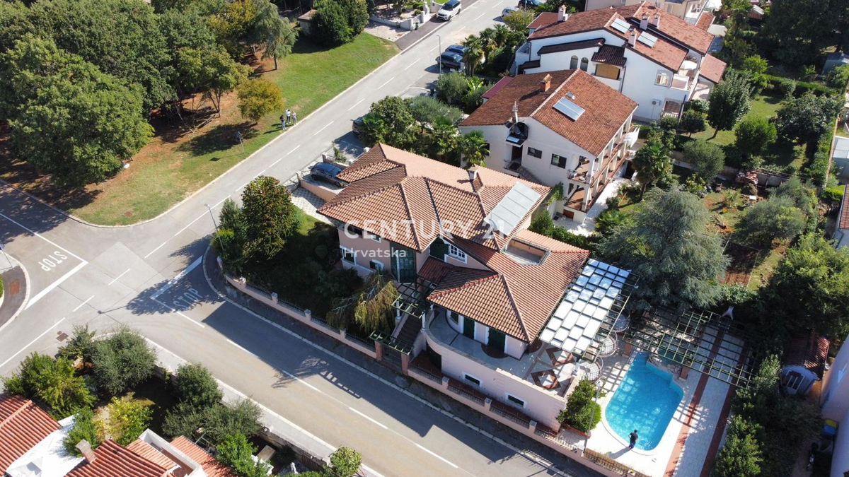 POREČ, FINIDA, EKSKLUZIVNA VILA S BAZENOM