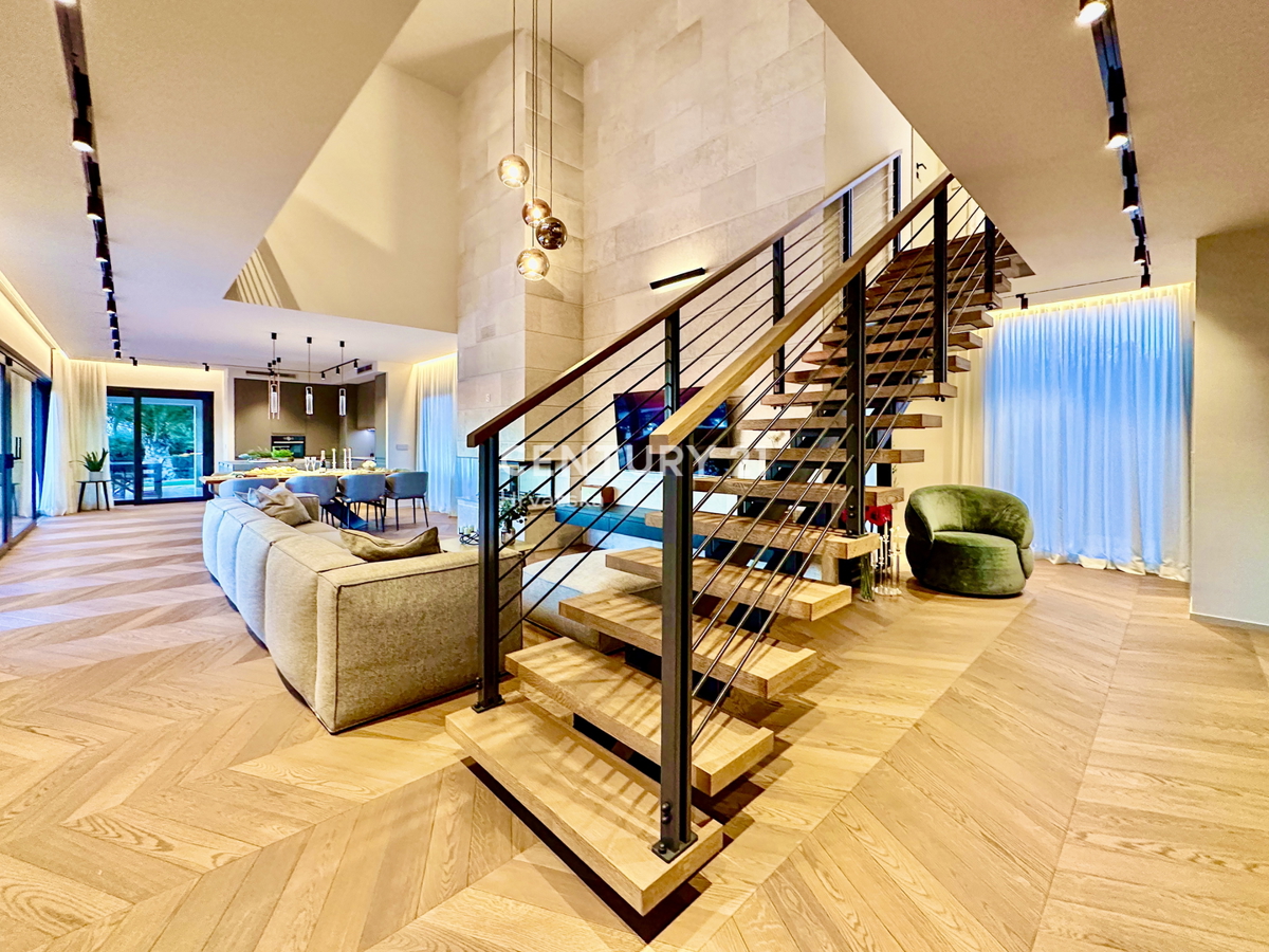 POREČ, OKOLICA - EKSKLUZIVNA VILA S PANORAMSKIM RAZGLEDOM NA MORJE