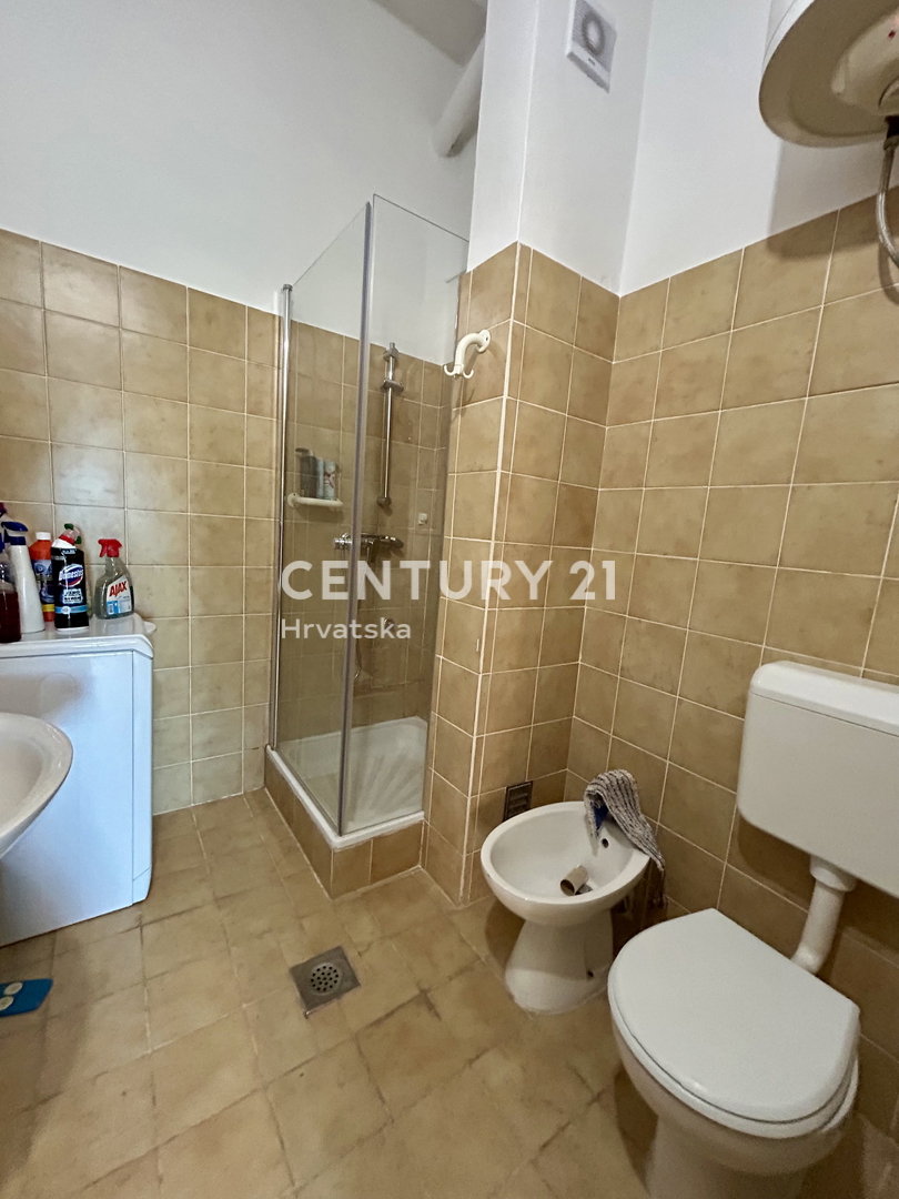 UMAG, OKOLICA, HIŠA SAMO 200 METROV OD PLAŽE IN MORJA