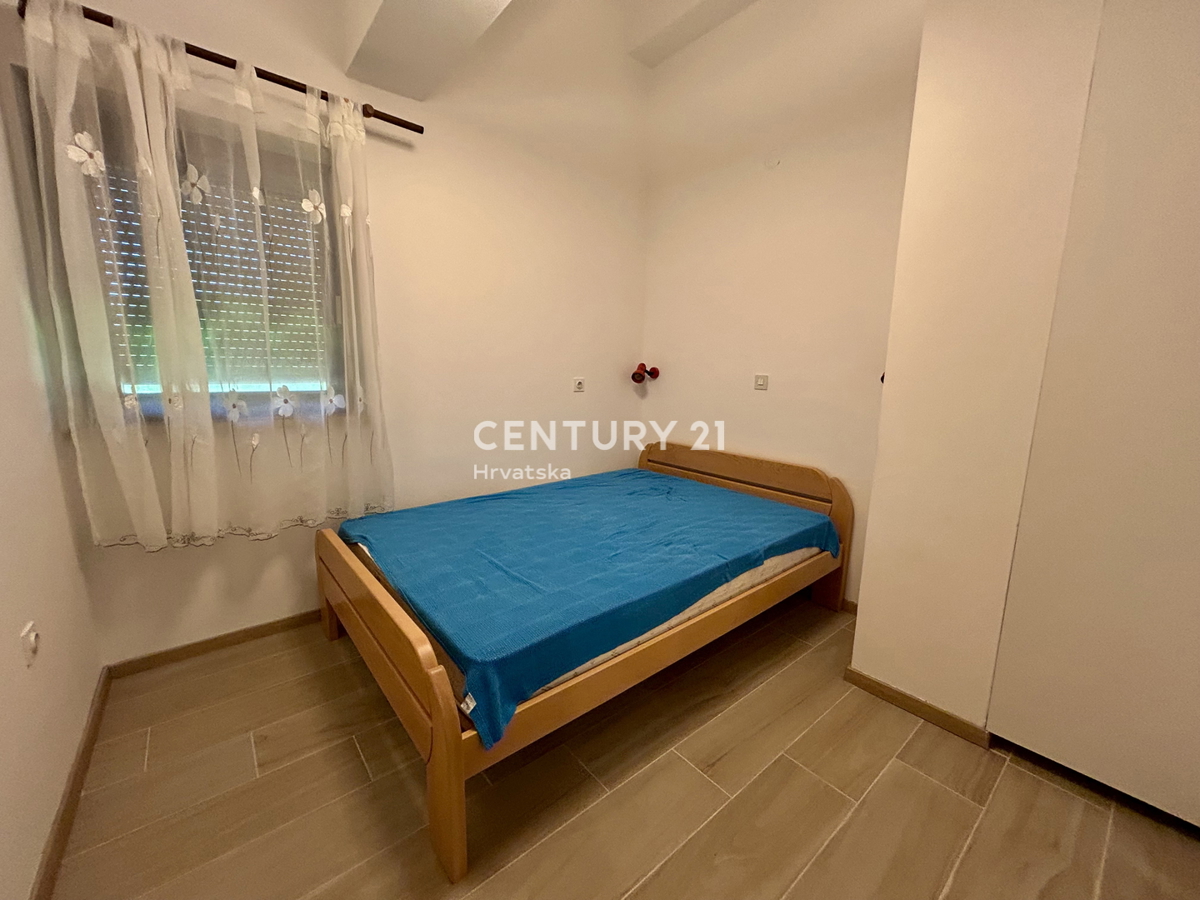 UMAG, OKOLICA, HIŠA SAMO 200 METROV OD PLAŽE IN MORJA