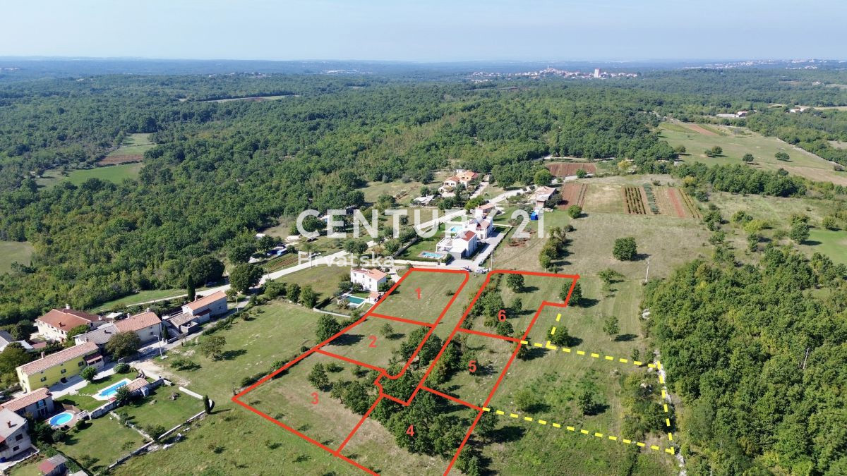 POREČ, VIŠNJAN, GRADBENI ZEMLJIŠČE NA MIRNI LOKACIJI