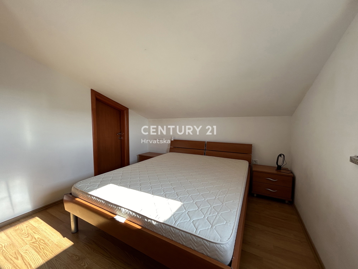 NOVIGRAD, OKOLICA, FANTASTIČNO STANOVANJE LE 4 KM OD NOVIGRADA