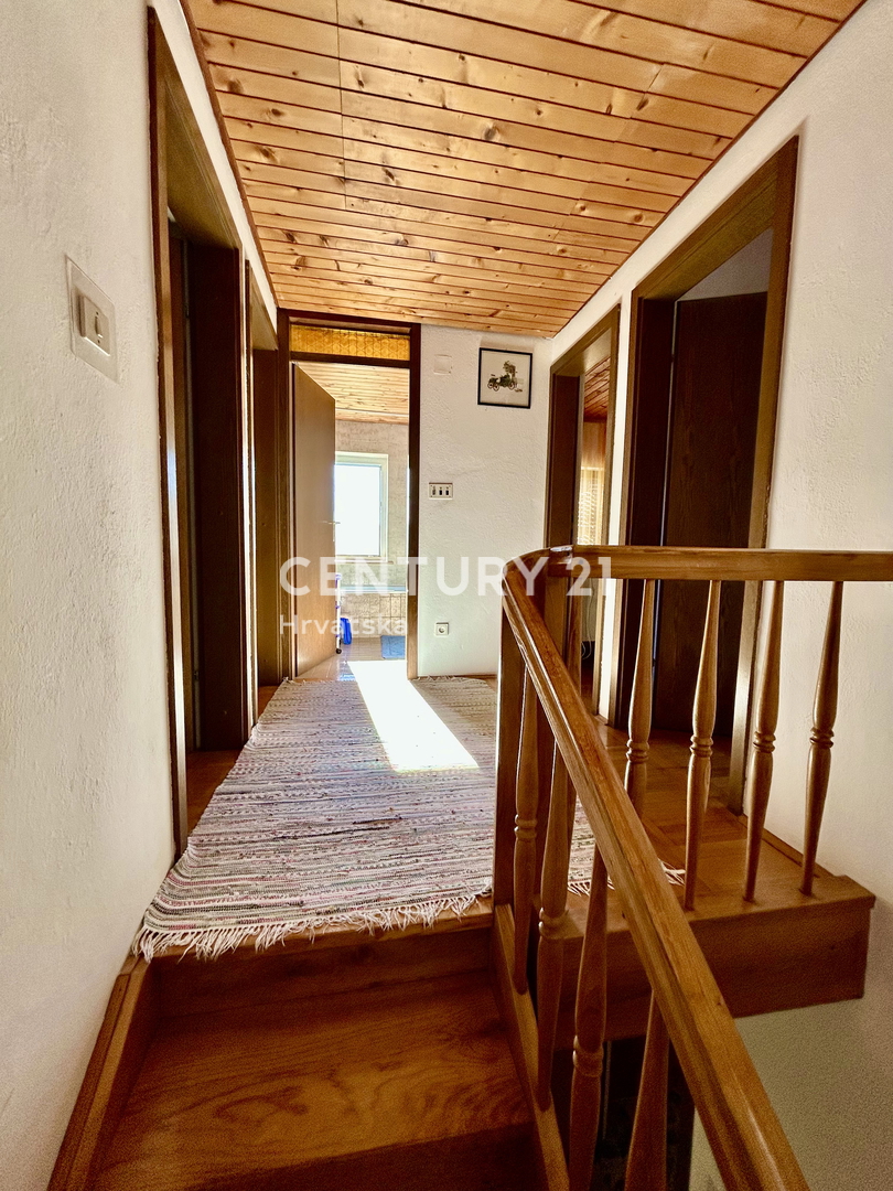 UMAG, OKOLICA, HIŠA SAMO 200 METROV OD PLAŽE