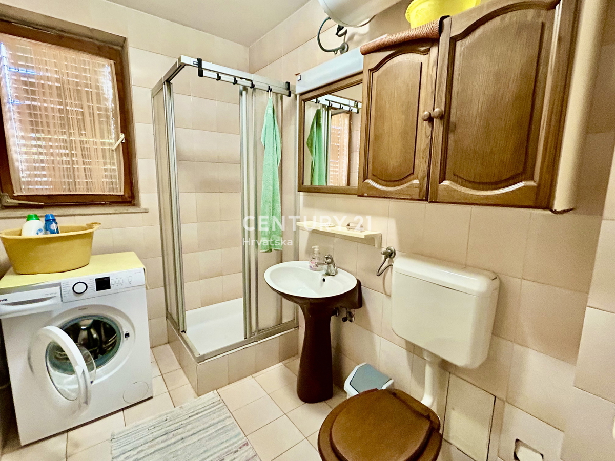 UMAG, OKOLICA, HIŠA SAMO 200 METROV OD PLAŽE