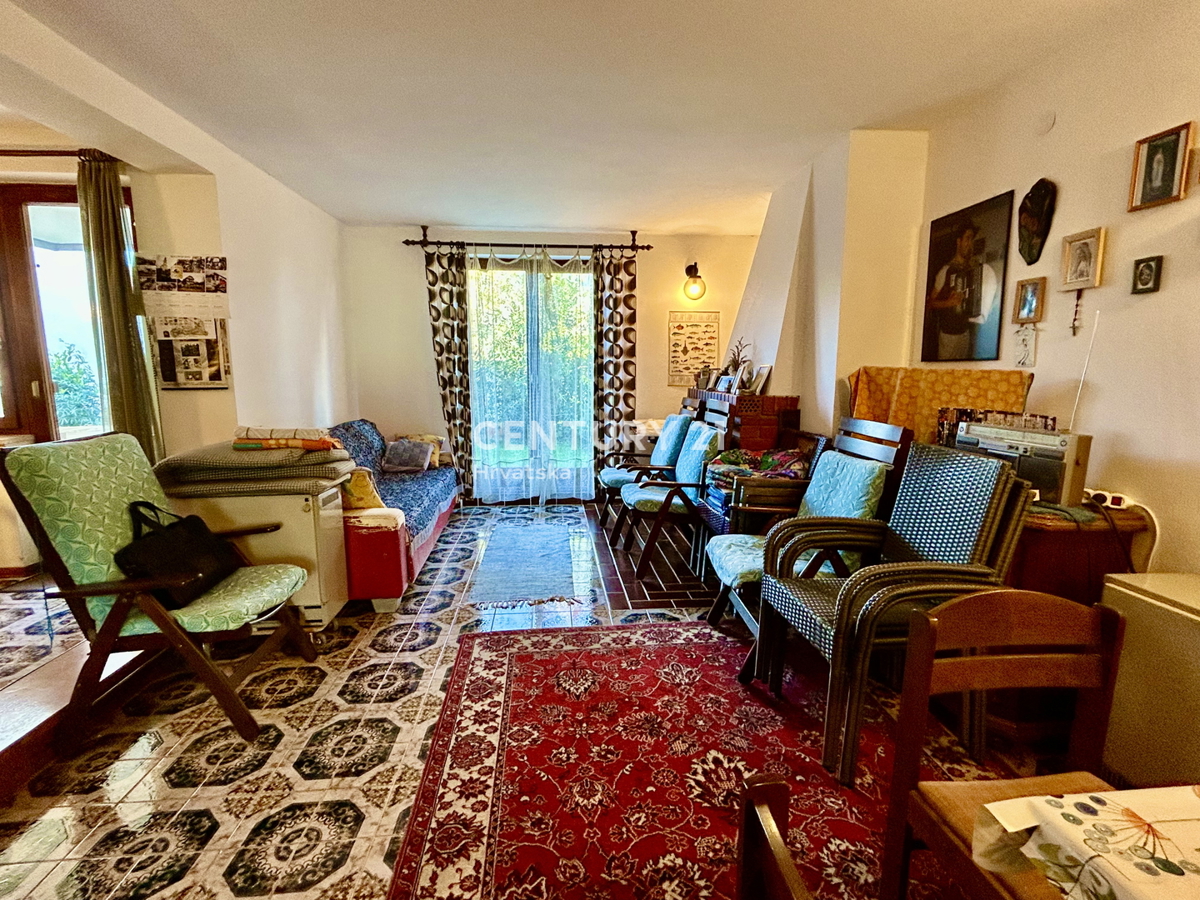 UMAG, OKOLICA, HIŠA SAMO 200 METROV OD PLAŽE