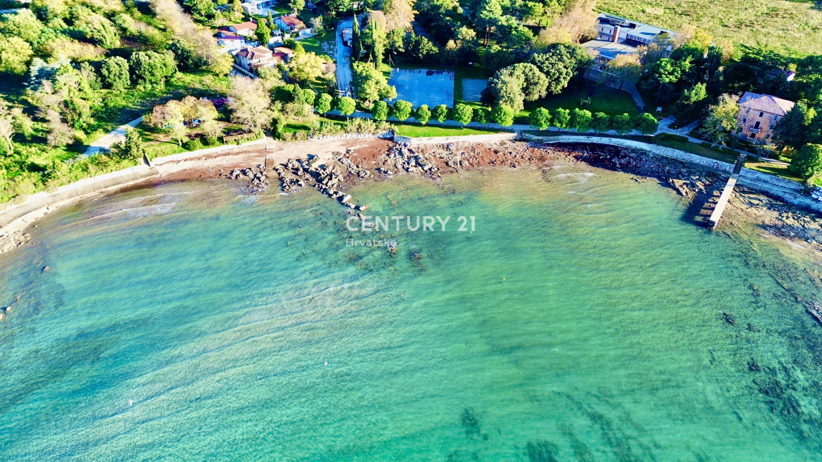 UMAG, OKOLICA, HIŠA SAMO 200 METROV OD PLAŽE