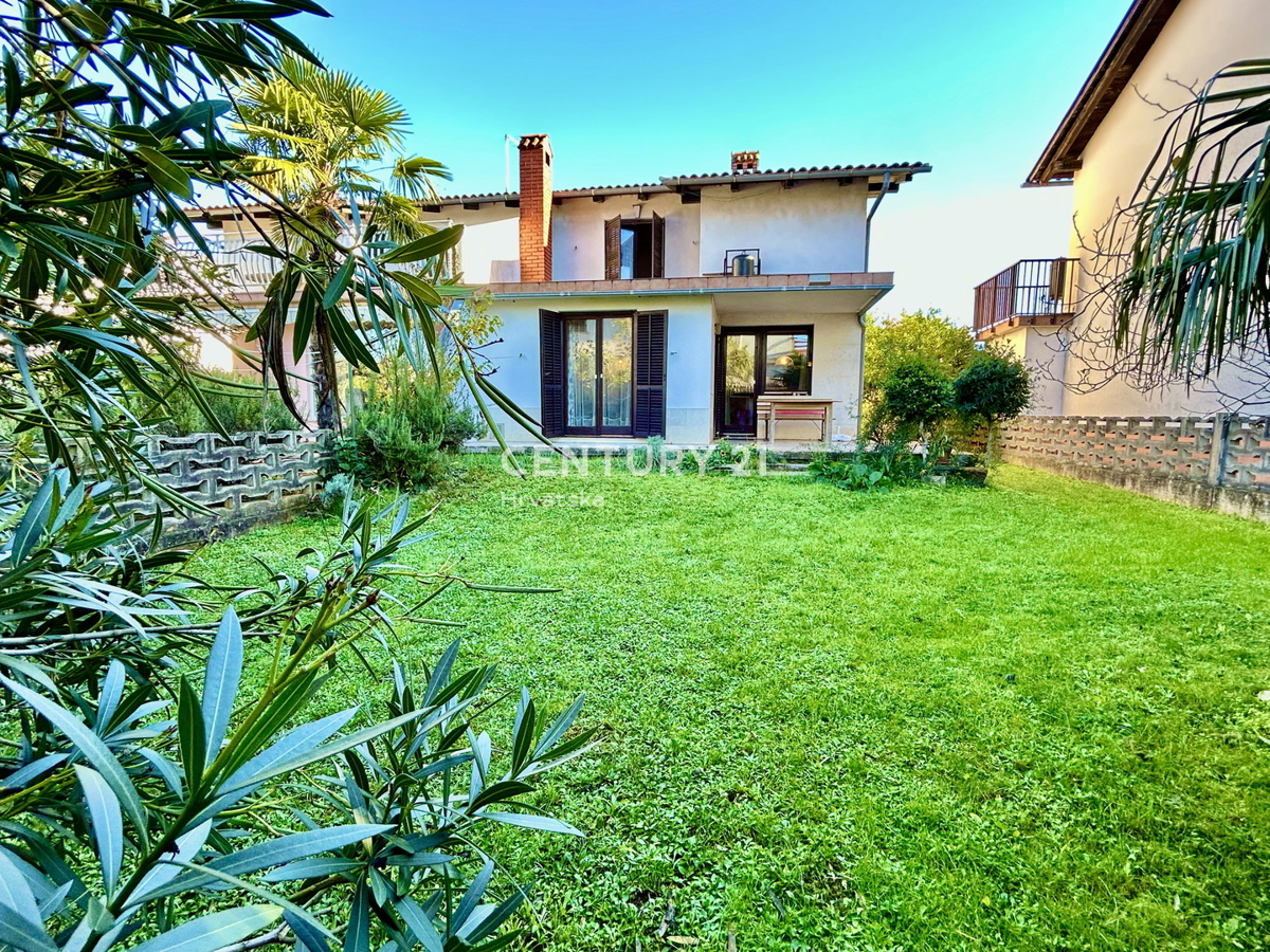 UMAG, OKOLICA, HIŠA SAMO 200 METROV OD PLAŽE