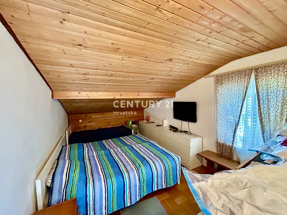 UMAG, OKOLICA, HIŠA SAMO 200 METROV OD PLAŽE