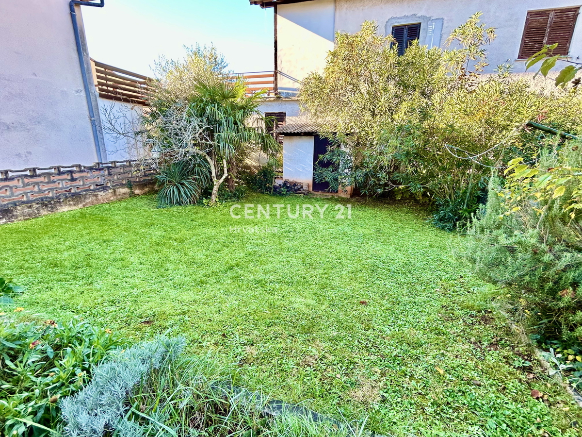 UMAG, OKOLICA, HIŠA SAMO 200 METROV OD PLAŽE