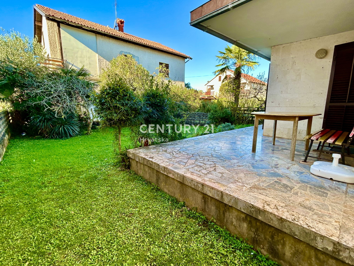 UMAG, OKOLICA, HIŠA SAMO 200 METROV OD PLAŽE