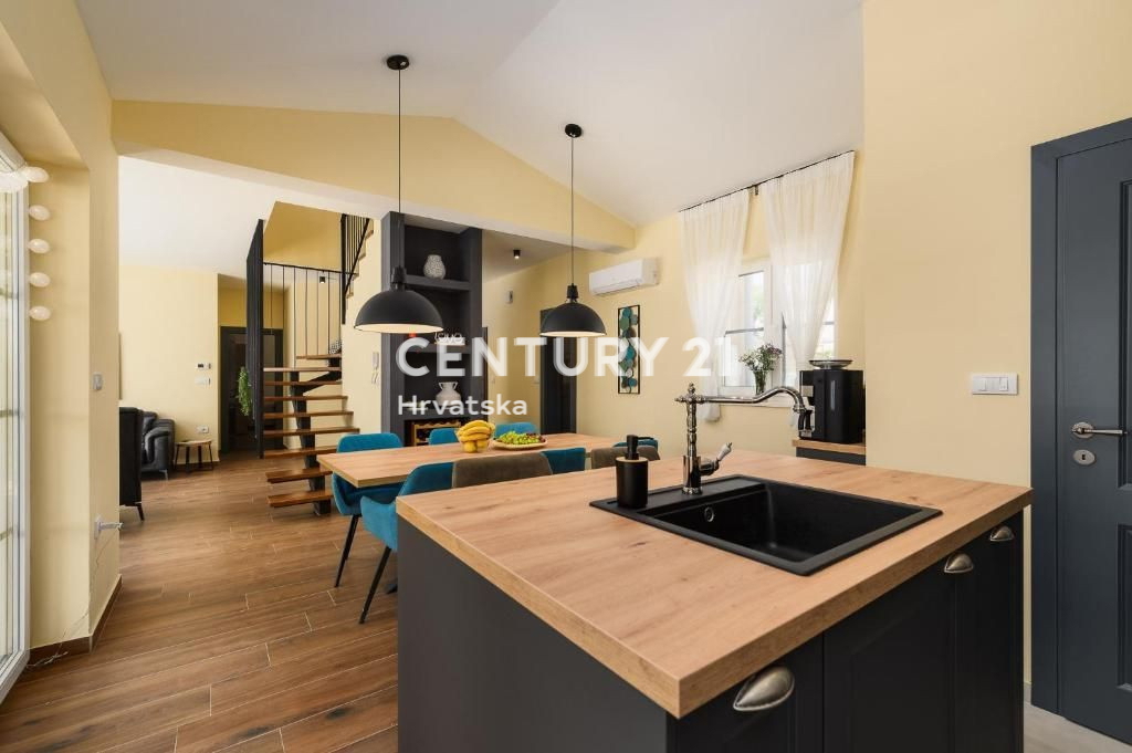 Prodaja, Hiša, Samostojna, Istarska županija, Rovinj