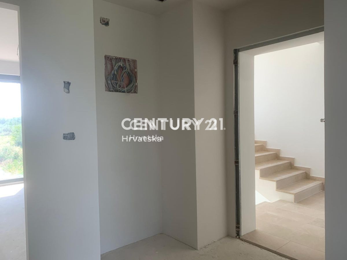 Prodaja, stanovanje, 2-prostorsko, Istarska županija, Umag