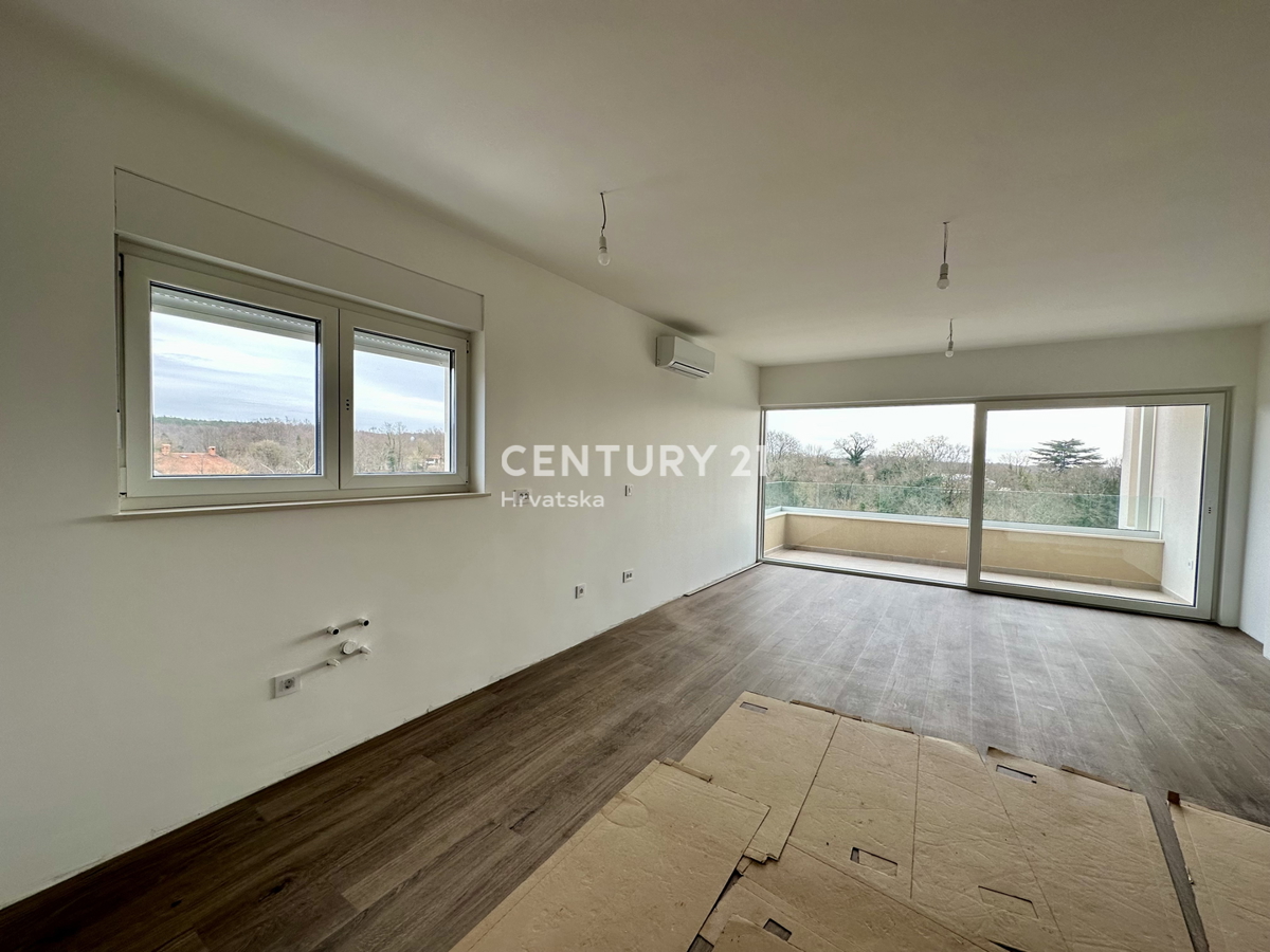 ŽMINJ, stanovanje v pritličju z dvema spalnicama