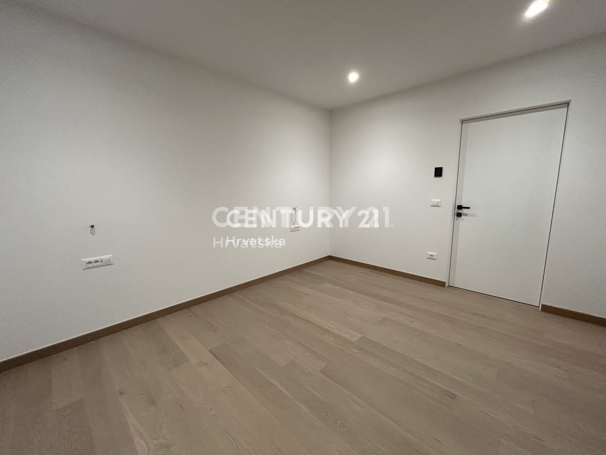 Prodaja, stanovanje, 3-prostorsko, Istarska županija, Rovinj