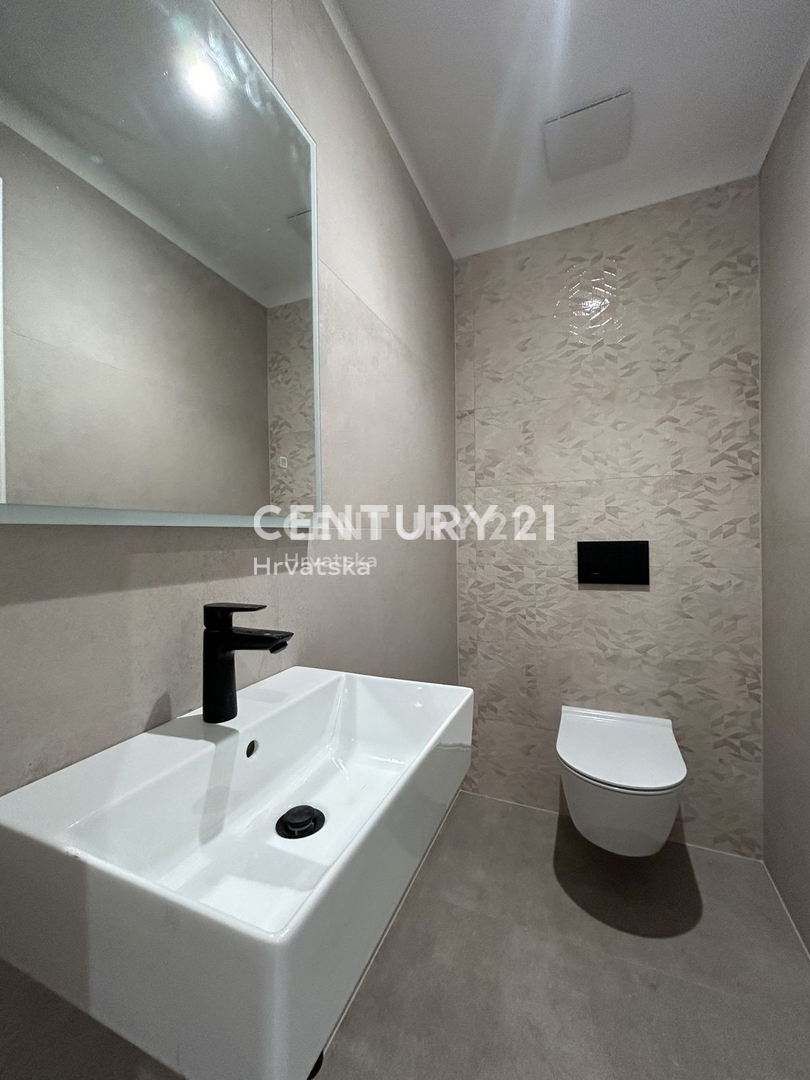 Prodaja, stanovanje, 3-prostorsko, Istarska županija, Rovinj