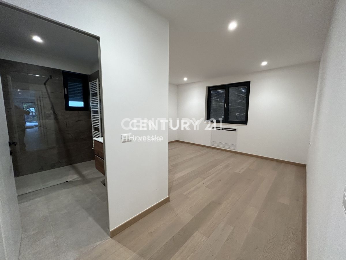 Prodaja, stanovanje, 3-prostorsko, Istarska županija, Rovinj