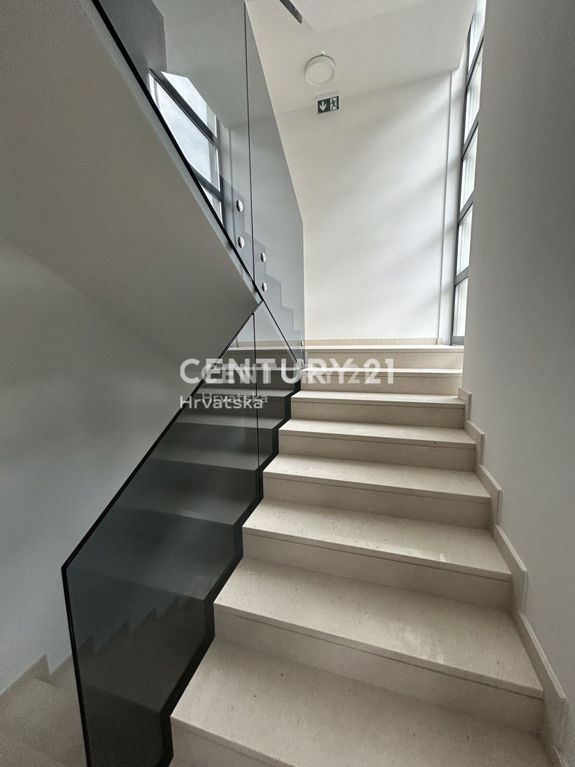 Prodaja, stanovanje, 3-prostorsko, Istarska županija, Rovinj