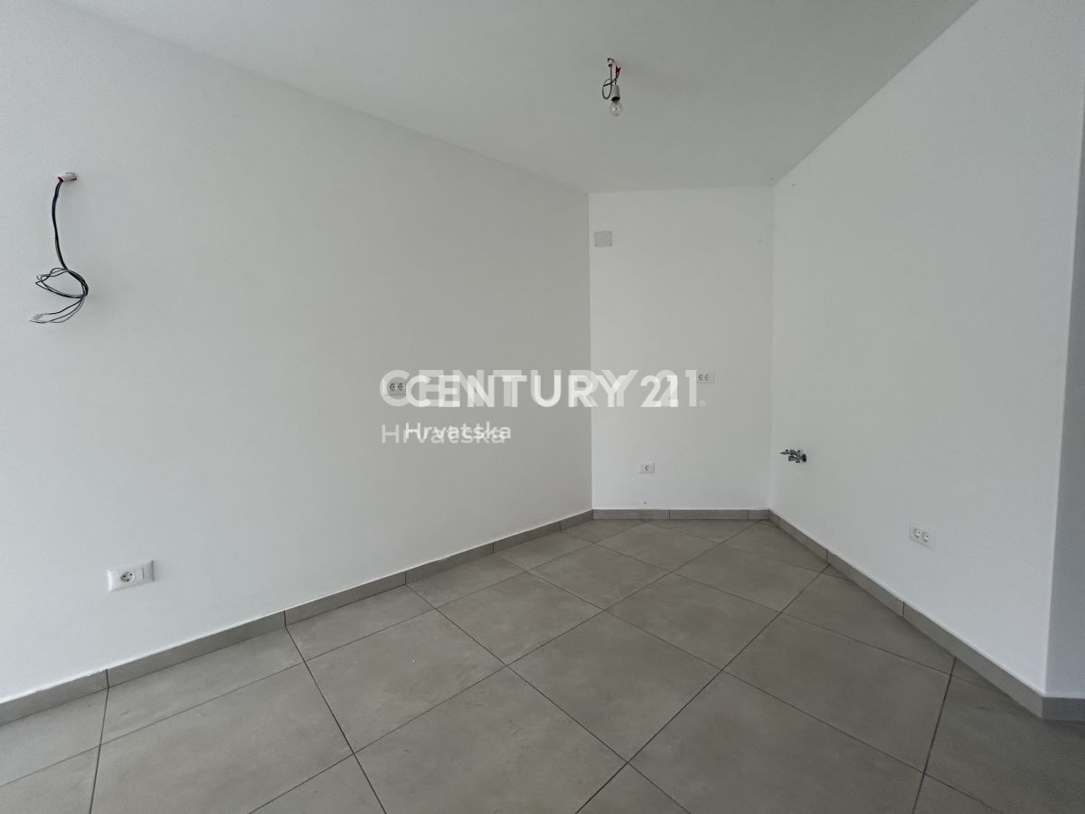 Prodaja, stanovanje, 2,5-sobno (2S+DB), Istarska županija, Umag