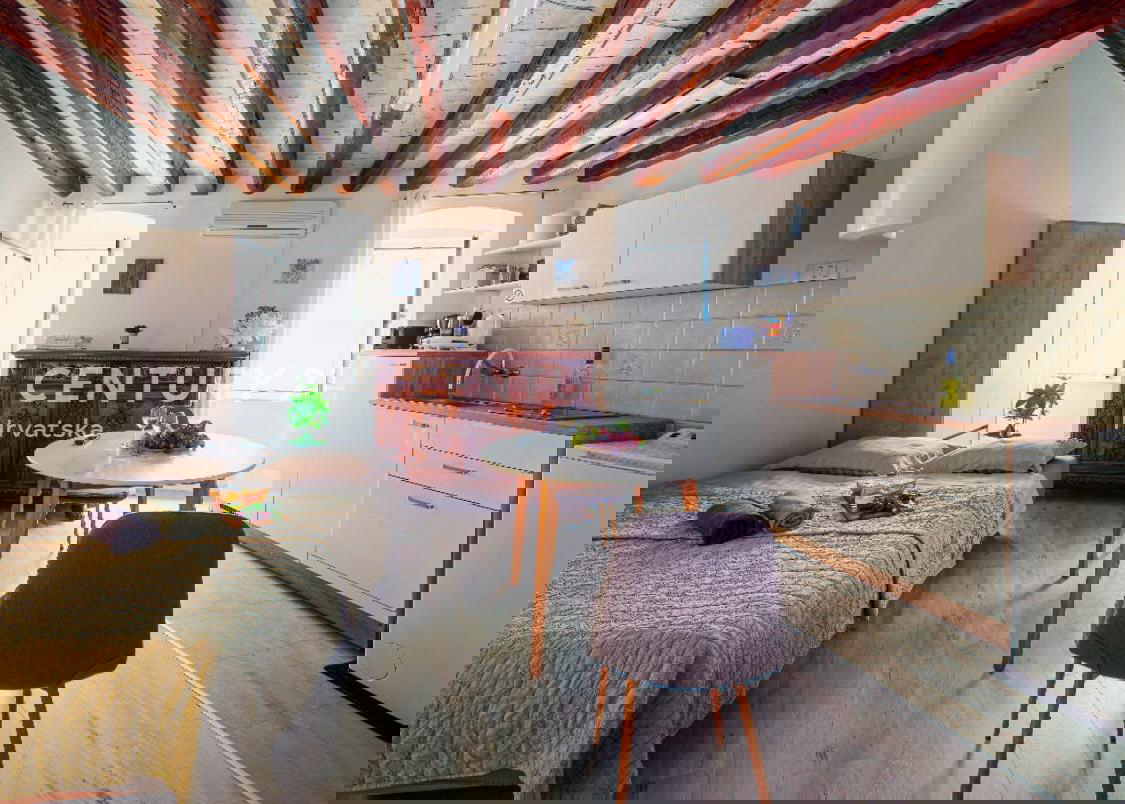 ROVINJ, CENTAR, STAN V CENTRU ROVINJA