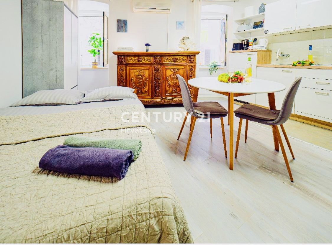 ROVINJ, CENTAR, STAN V CENTRU ROVINJA