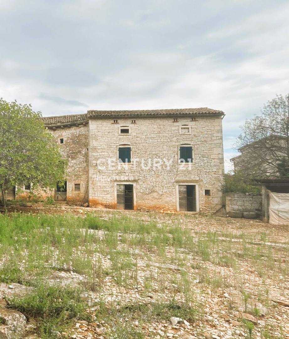 SVETVINČENAT, PRODAJA KAMNITE HIŠE z lepo urejenim vrtom