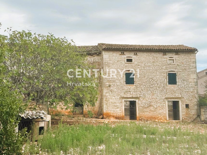 SVETVINČENAT, PRODAJA KAMNITE HIŠE z lepo urejenim vrtom