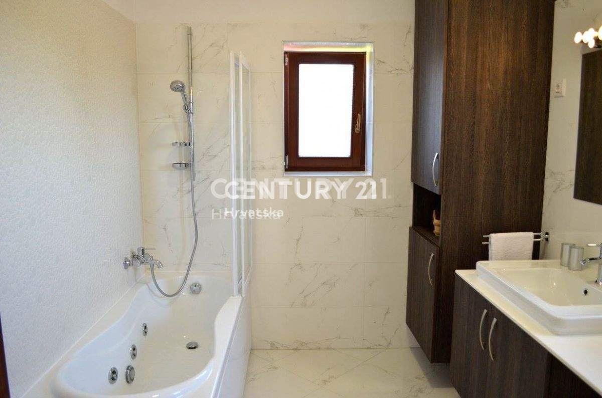 Prodaja, hiša, samostojna, Istarska županija, Sveti Lovreč