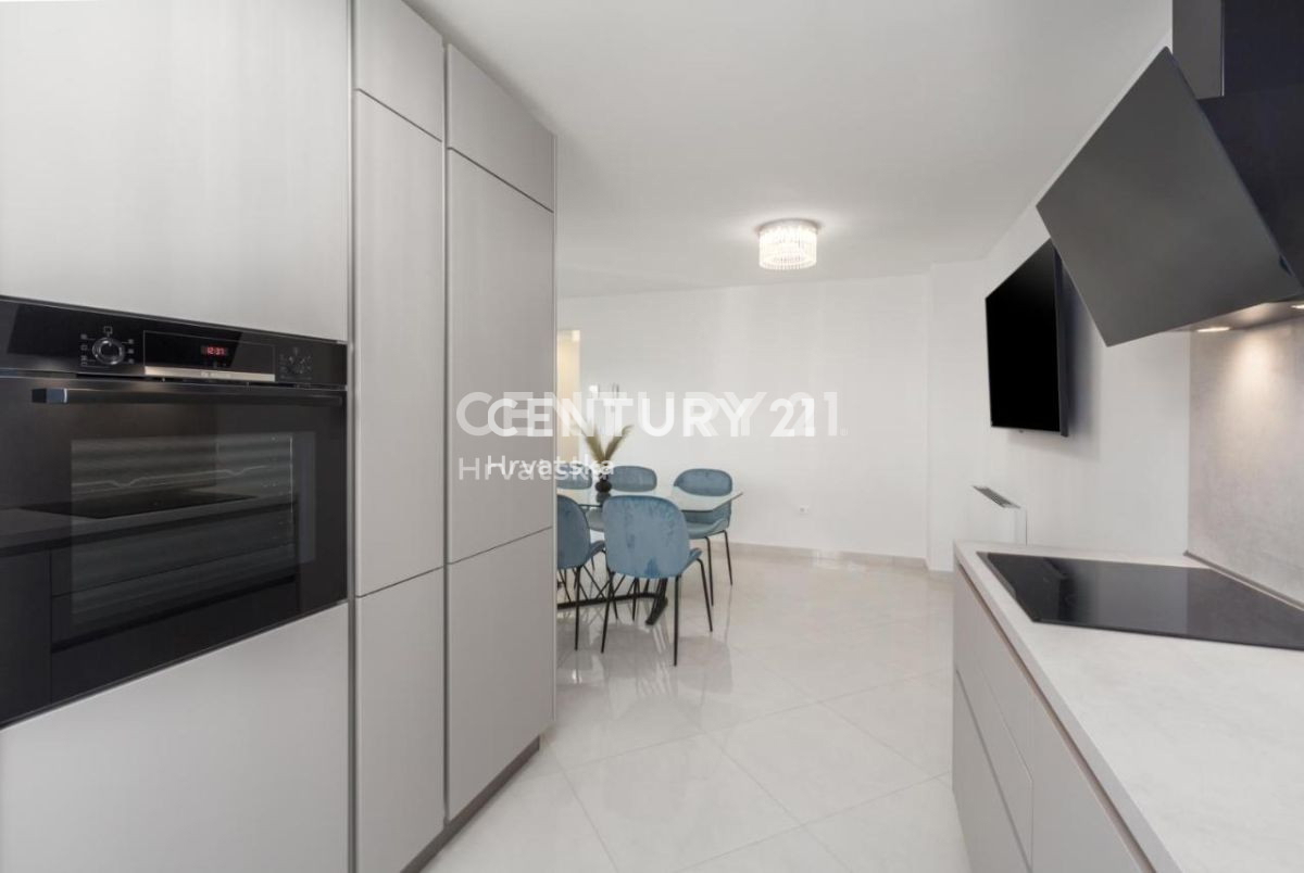 Prodaja, dvojna hiša, Istarska županija, Poreč