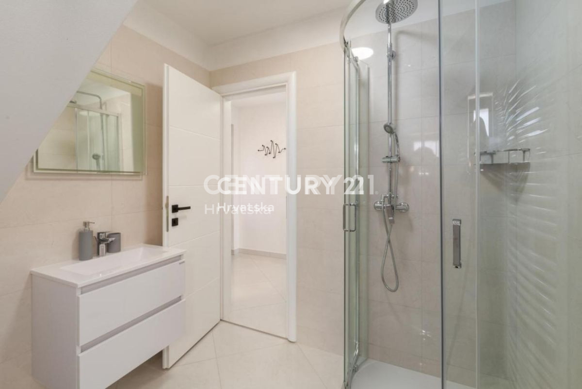 Prodaja, dvojna hiša, Istarska županija, Poreč