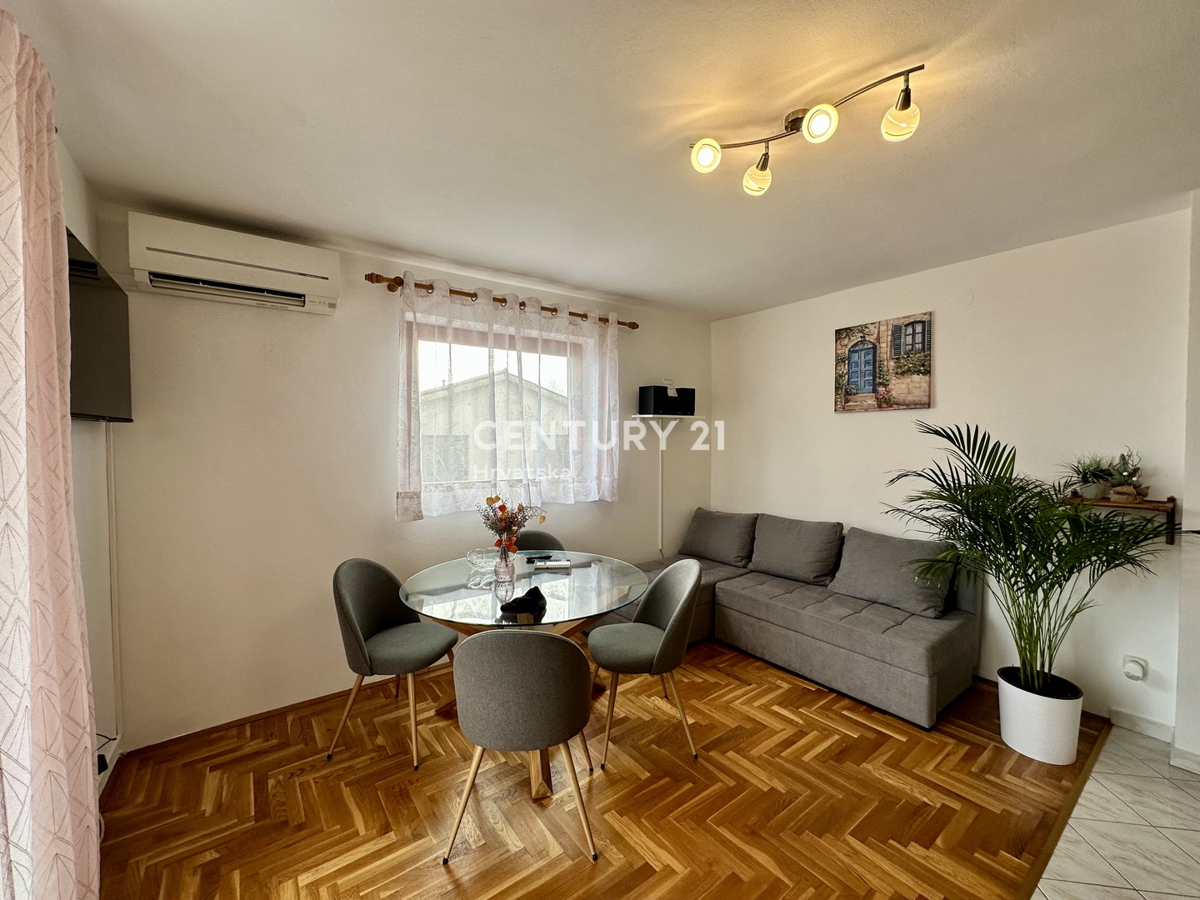 Stanovanje z dvema terasama in odprtim pogledom na morje, Labin, Rabac