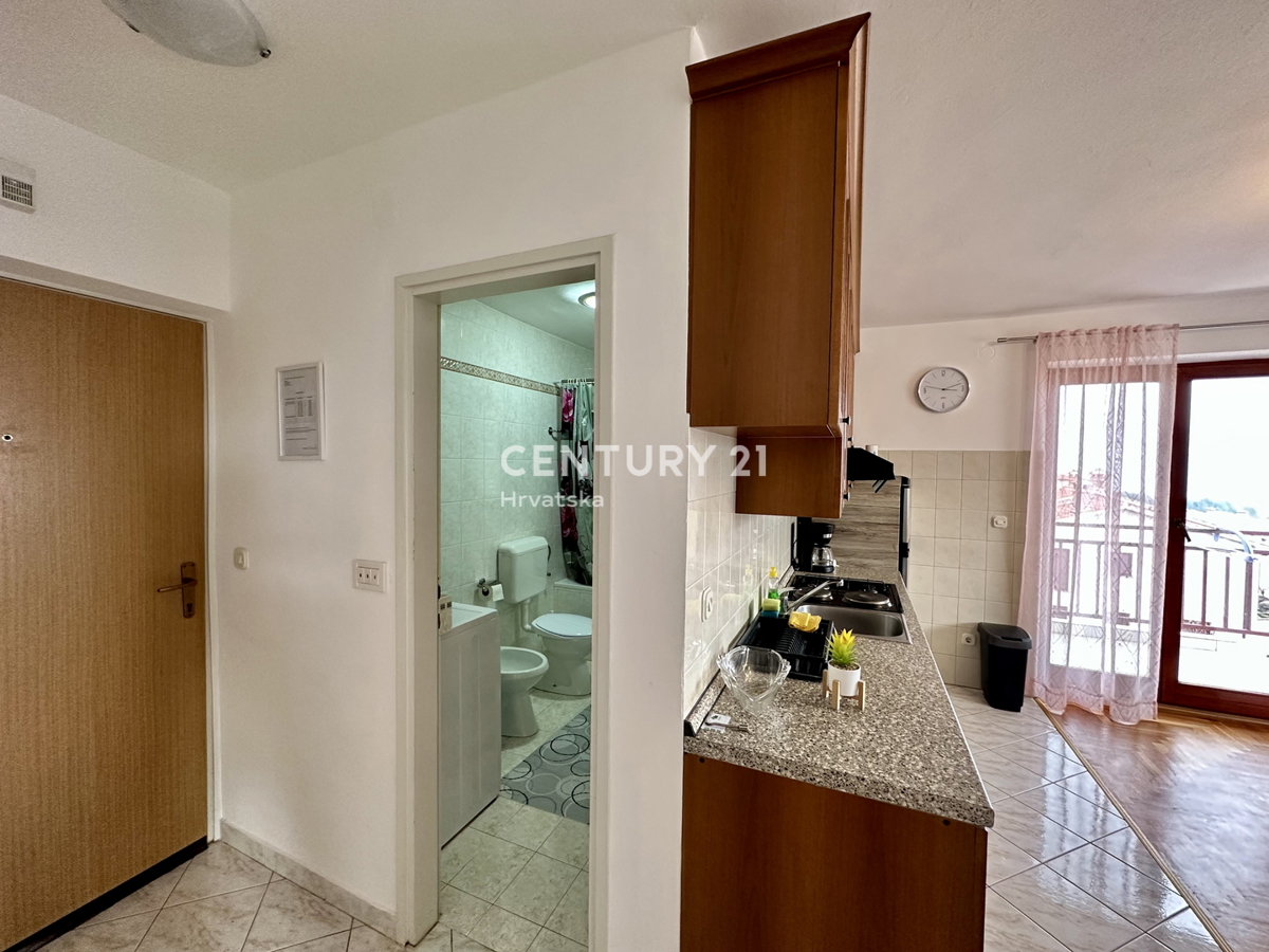 Stanovanje z dvema terasama in odprtim pogledom na morje, Labin, Rabac