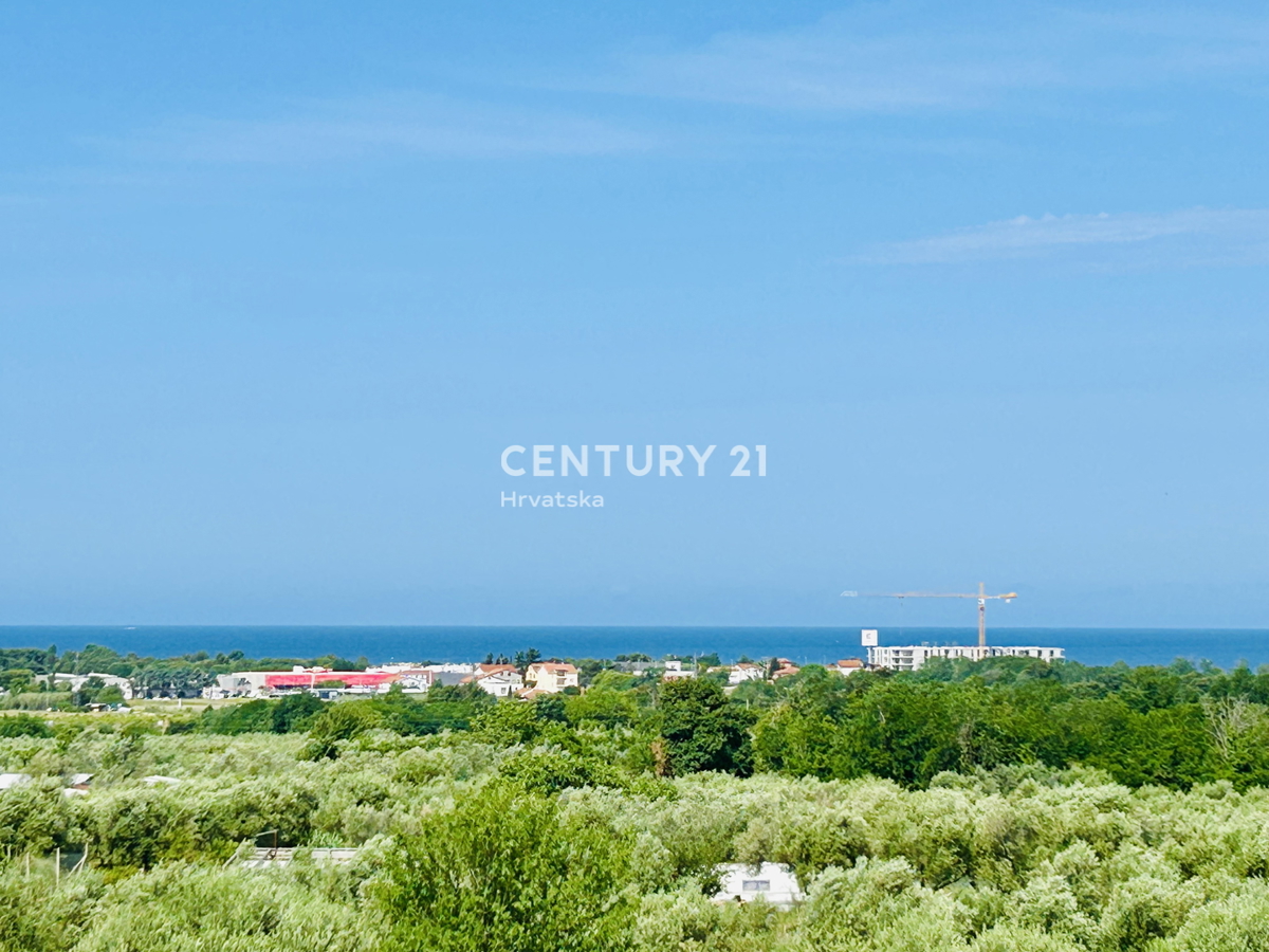 UMAG, OKOLICA, DVOSTAMBENA HIŠA S POGLEDOM NA MORJE