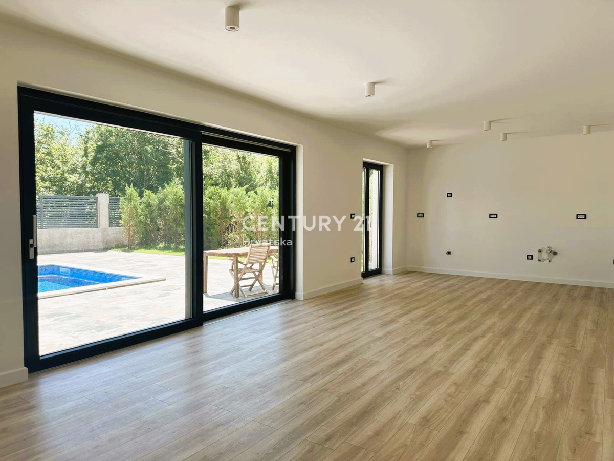 ROVINJSKO SELO, PRODAJA LEPE DVOJNE HIŠE, NOVOGRADNJA S BAZENOM