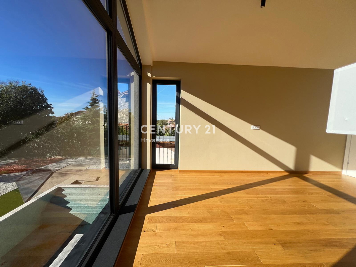 POREČ, MODERNA, NOVA VILA Z BAZENOM