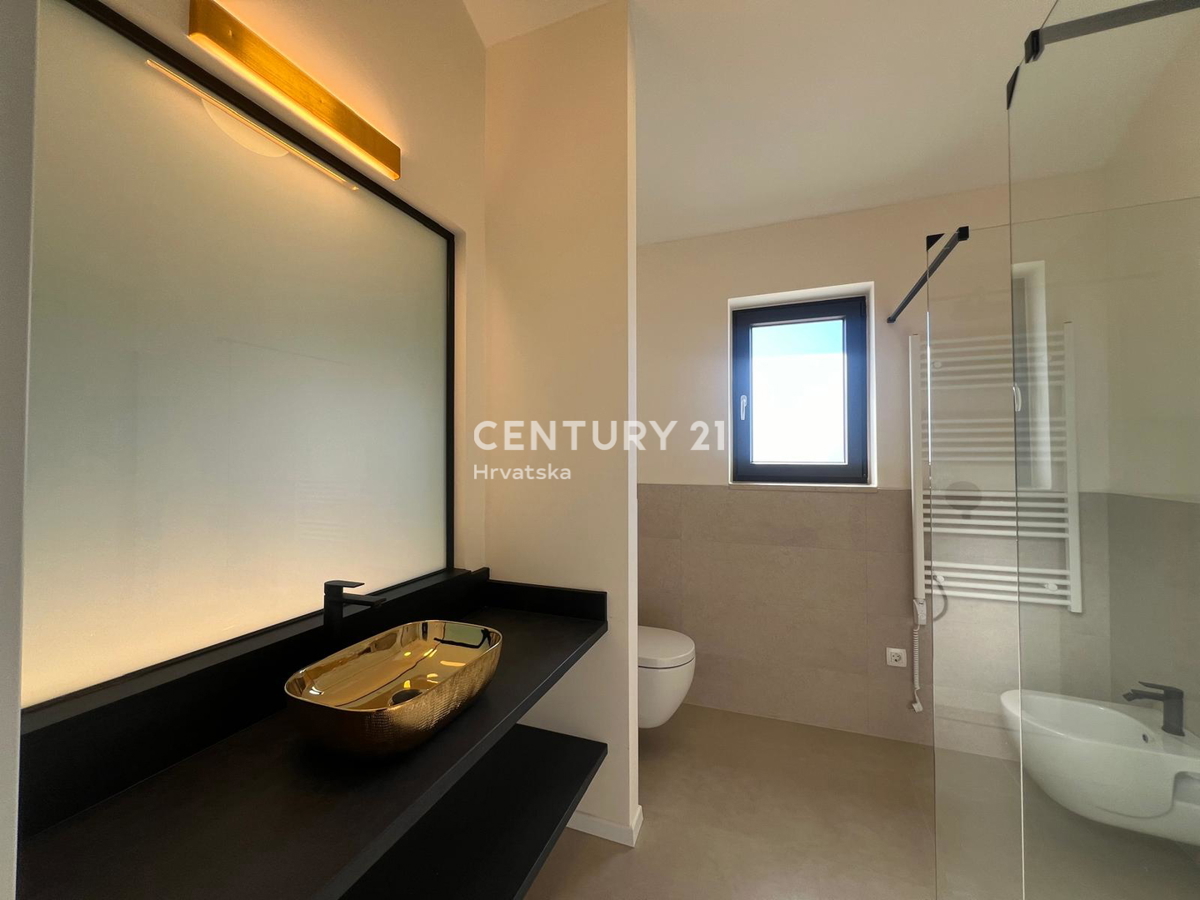 POREČ, MODERNA, NOVA VILA Z BAZENOM