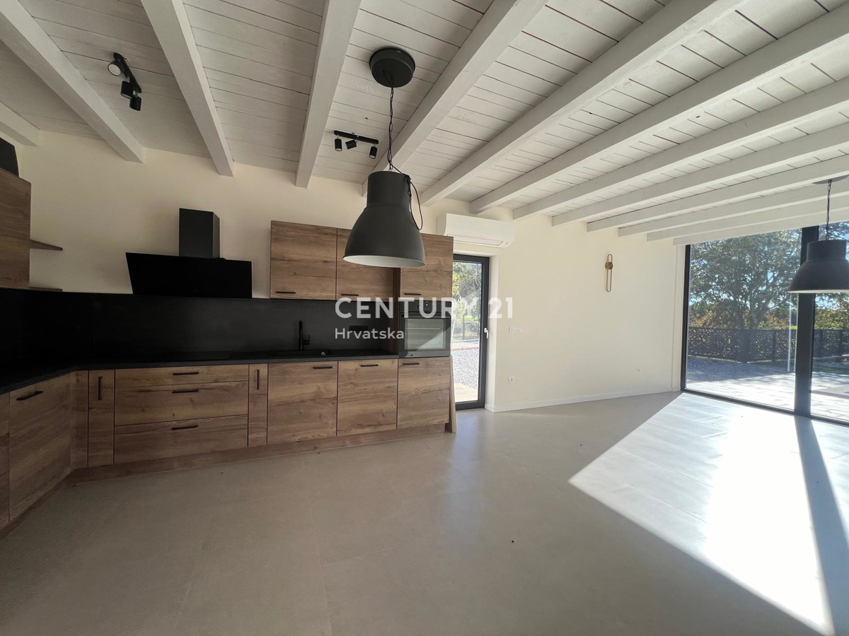 POREČ, MODERNA, NOVA VILA Z BAZENOM