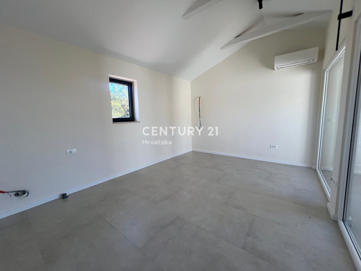 POREČ, MODERNA, NOVA VILA Z BAZENOM