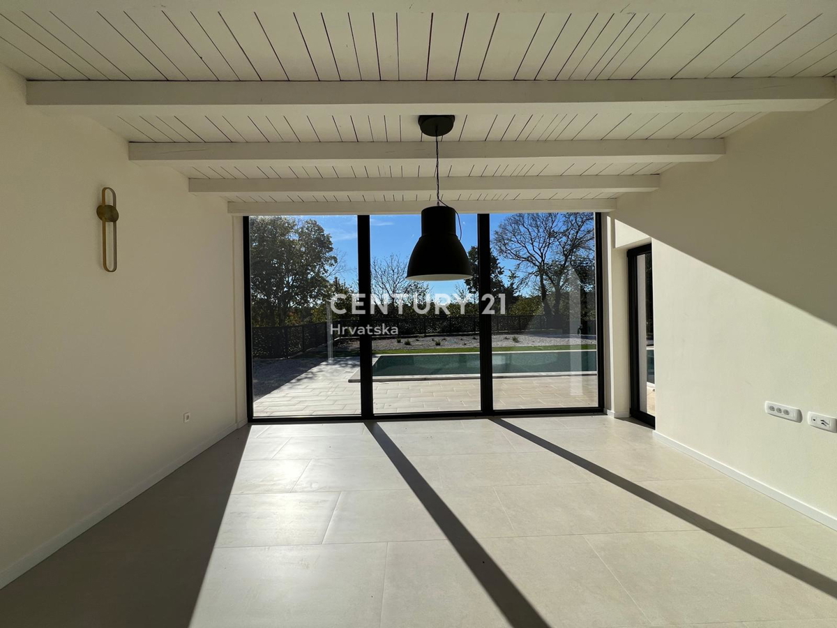 POREČ, MODERNA, NOVA VILA Z BAZENOM