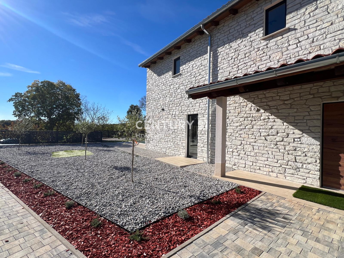 POREČ, MODERNA, NOVA VILA Z BAZENOM