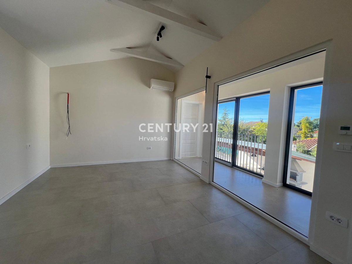 POREČ, MODERNA, NOVA VILA Z BAZENOM