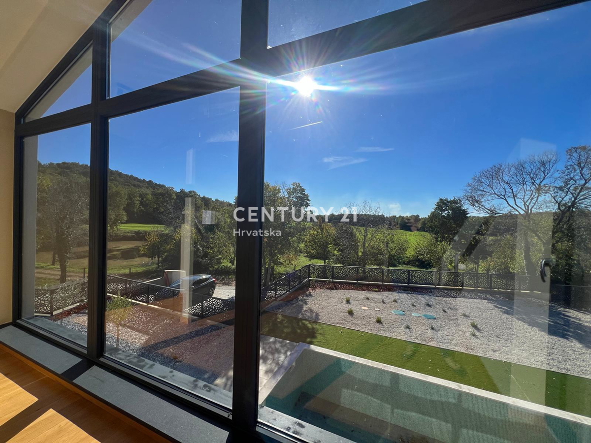 POREČ, MODERNA, NOVA VILA Z BAZENOM