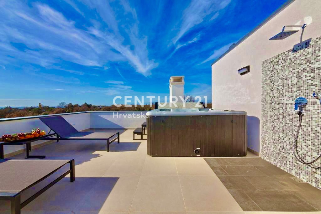 POREČ, MODERNA LUKSUZNA VILA S POGLEDOM NA MORJE