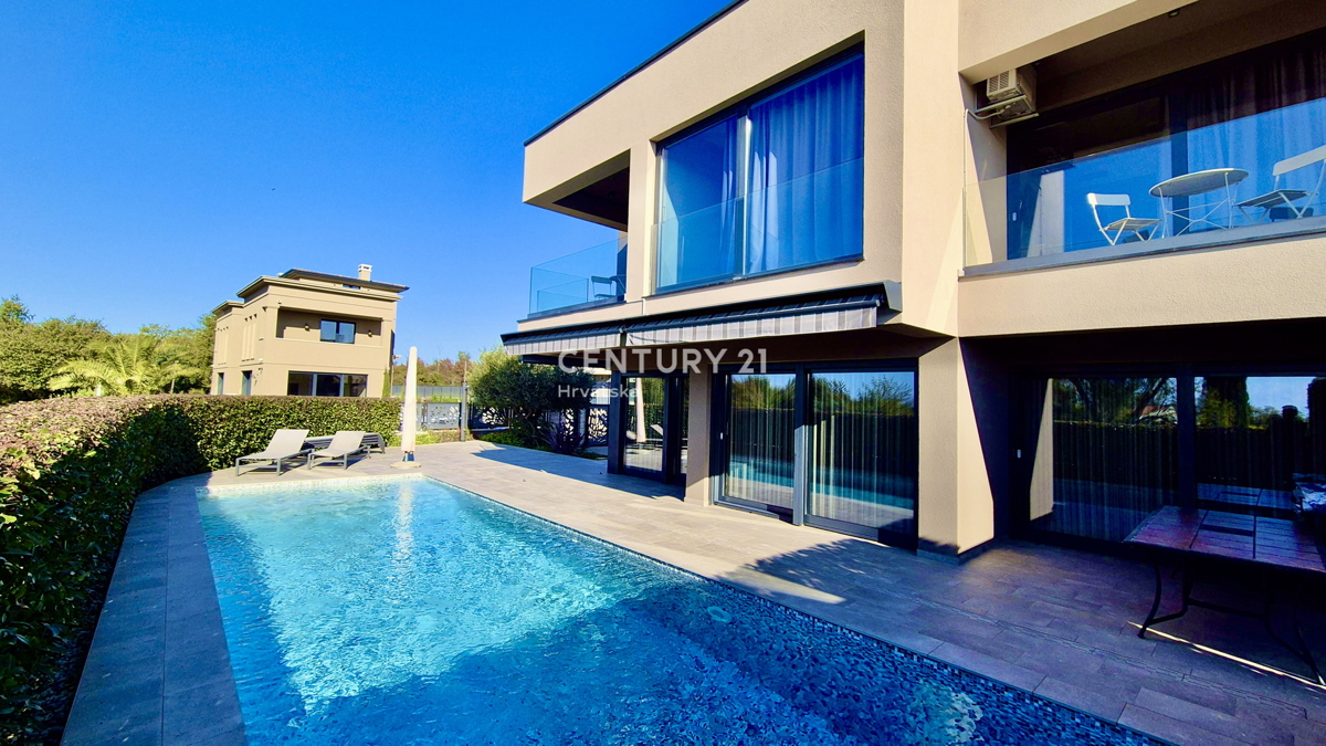 POREČ, MODERNA LUKSUZNA VILA S POGLEDOM NA MORJE