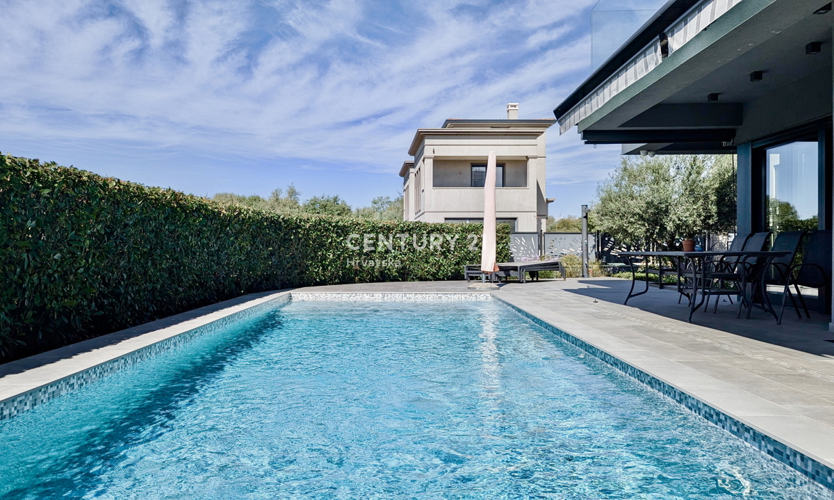 POREČ, MODERNA LUKSUZNA VILA S POGLEDOM NA MORJE