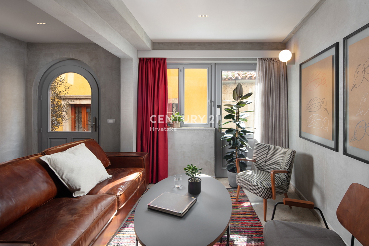 LABIN, STARI GRAD, BUTIČNA HOTEL S 5 PROSTORI NA ČUDOVITI LOKACIJI