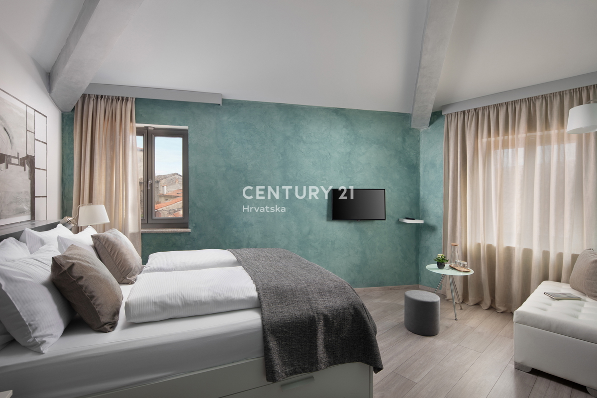 LABIN, STARI GRAD, BUTIČNA HOTEL S 5 PROSTORI NA ČUDOVITI LOKACIJI