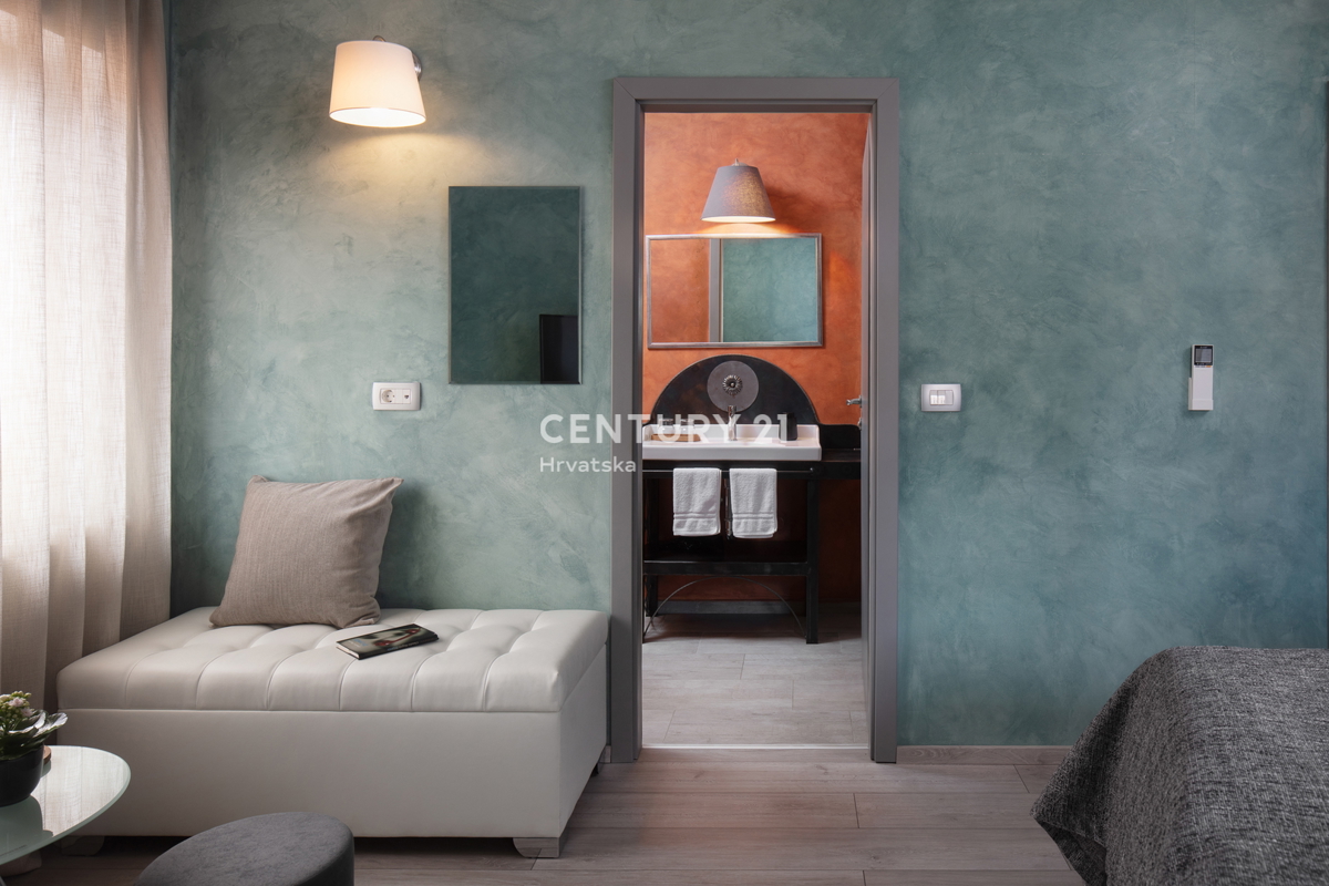 LABIN, STARI GRAD, BUTIČNA HOTEL S 5 PROSTORI NA ČUDOVITI LOKACIJI