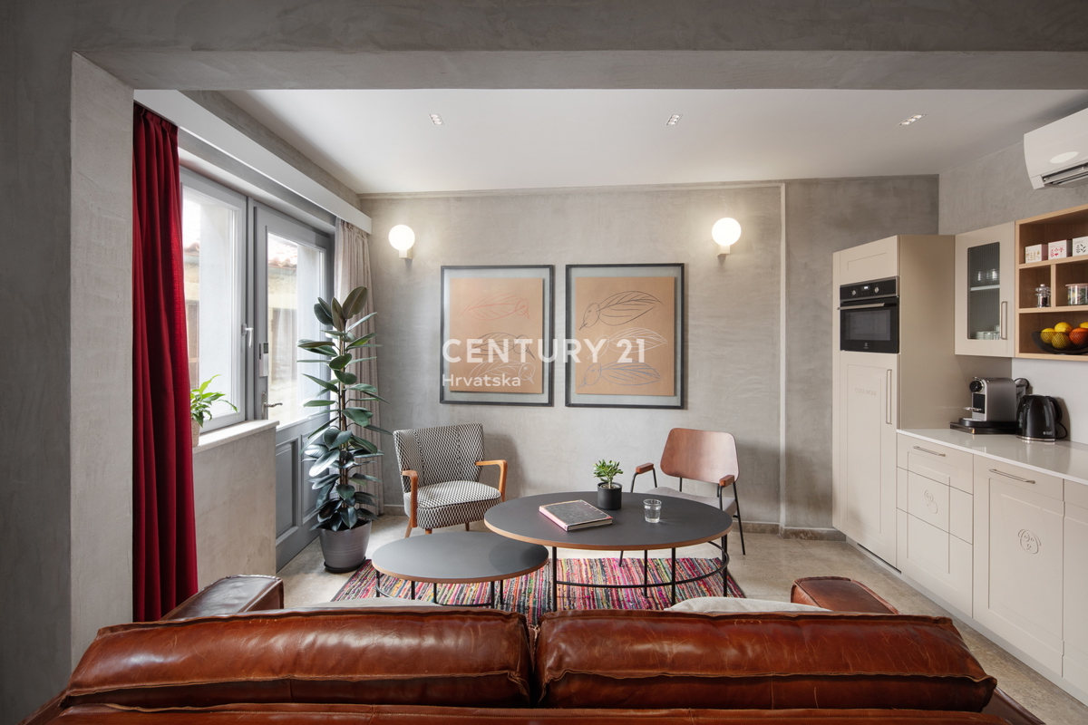 LABIN, STARI GRAD, BUTIČNA HOTEL S 5 PROSTORI NA ČUDOVITI LOKACIJI