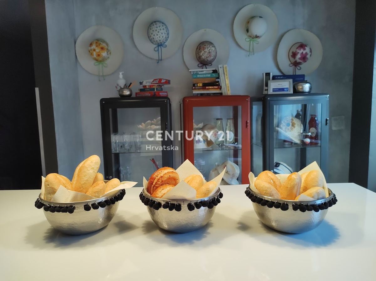 LABIN, STARI GRAD, BUTIČNA HOTEL S 5 PROSTORI NA ČUDOVITI LOKACIJI