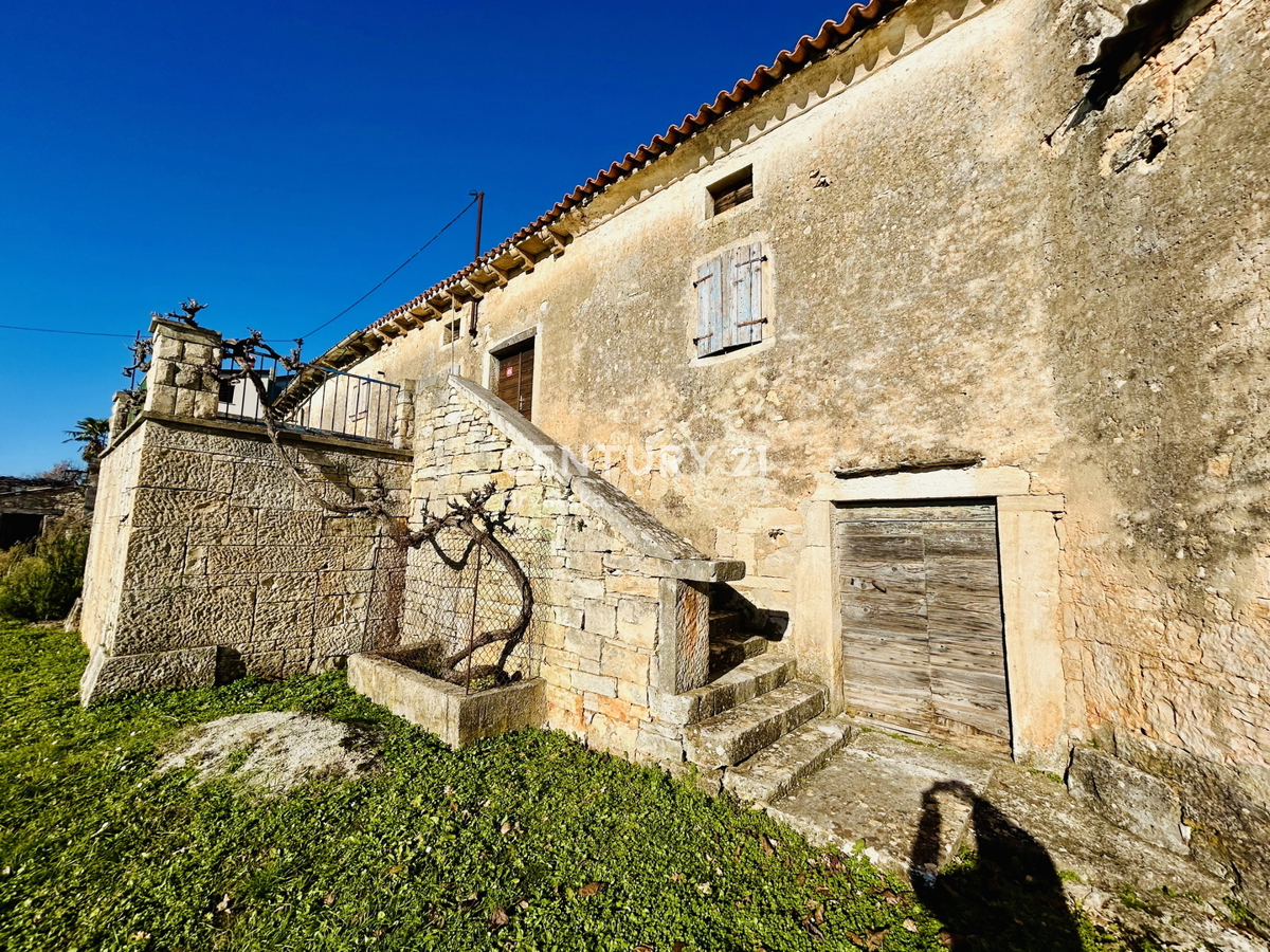 POREČ, OKOLICA, EKSKLUZIVNO AVTOHTONO ISTARSKO IMANJE S POGLEDOM NA MORJE